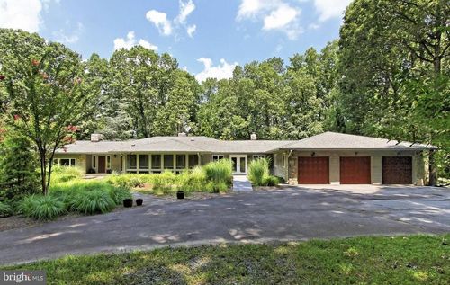 440 Springvale Rd, Great Falls, VA, 22066-3430 | Card Image