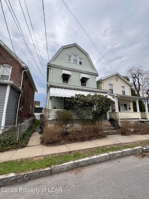 28 Walnut St, Wilkes Barre, PA, 18702-3726 | Card Image