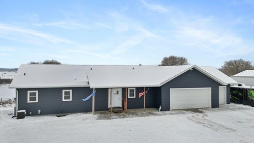 25193 335th Ave, Long Prairie, MN, 56347-5689 | Card Image