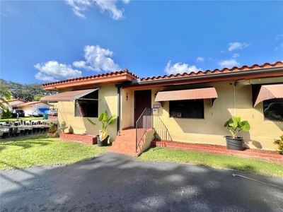 5727 Sw 22nd St, Home with 0 bedrooms, 0 bathrooms and 20 parking in Miami FL | Image 1