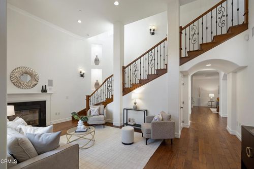 4337 Vista Pl, La Canada Flintridge, CA, 91011-2912 | Card Image