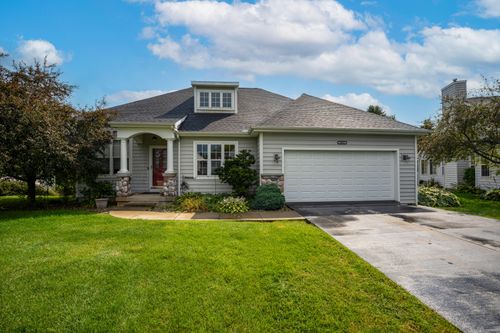 8824 Tamarisk Cir, Richland, MI, 49083-8608 | Card Image