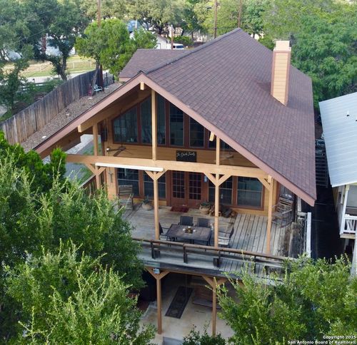 1551 Pebble Beach Rd, Lakehills, TX, 78063-6440 | Card Image