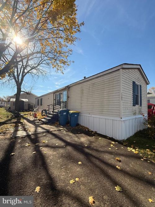 t-7503 Harper Dr, MORRISVILLE, PA, 19067-5145 | Card Image