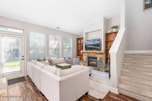 1118 W Willow Lake Loop, Coeur D Alene, ID, 83815-7732 | Card Image