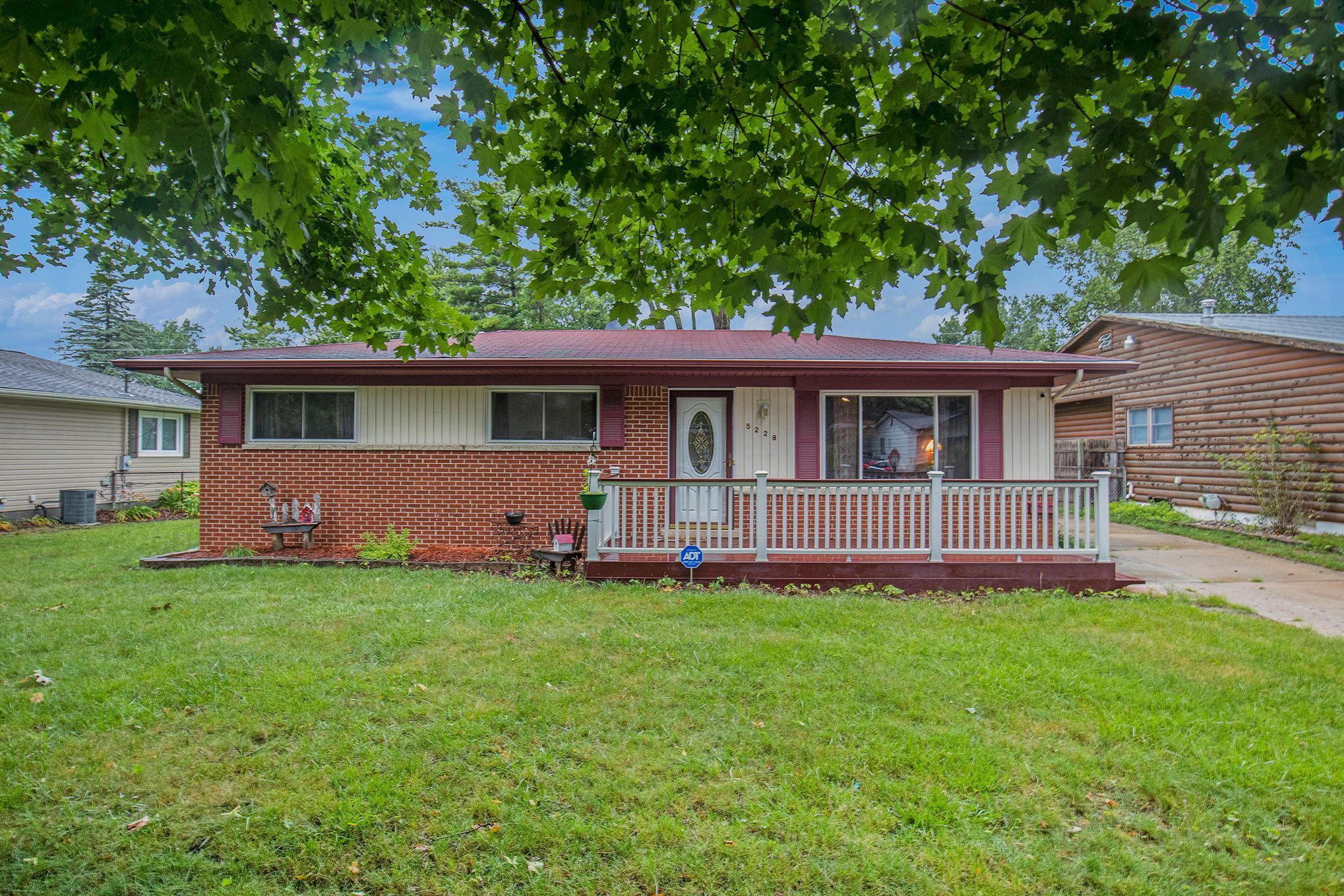 Don Shenk Dr, Swartz Creek, MI 48473