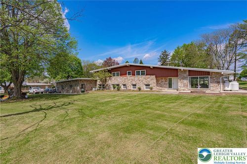 4205 Lehigh St, Whitehall, PA, 18052-1424 | Card Image