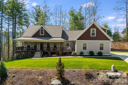 319 Morning Air Ln, Hendersonville, NC, 28792-0509 | Card Image
