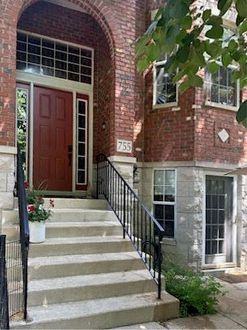 755 Prescott Ct, Naperville, IL, 60563-2484 | Card Image