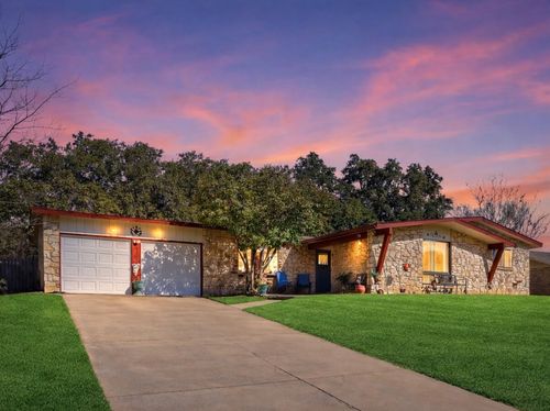 113 Meadow Way, Universal City, TX, 78148-4025 | Card Image