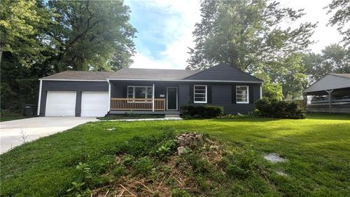 9808 81st Ter, Raytown, MO, 64138-2017 | Card Image