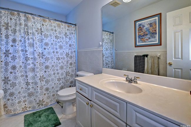 150 N Woods Dr, House other with 4 bedrooms, 4 bathrooms and 7 parking in Wading River NY | Image 23