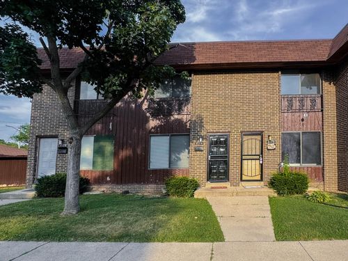 6176 W Port Ave, Milwaukee, WI, 53223-4118 | Card Image
