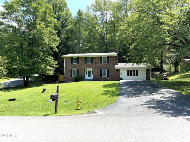 1516 Valley View Dr, House other with 4 bedrooms, 4 bathrooms and null parking in Big Stone Gap VA | Image 38