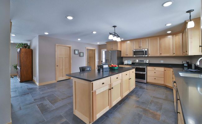718 Main Ave N, House other with 6 bedrooms, 4 bathrooms and null parking in Park Rapids MN | Image 6