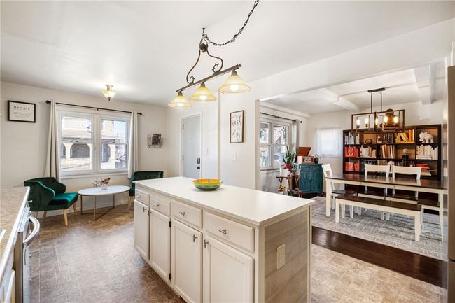 527 Verona St, House other with 4 bedrooms, 4 bathrooms and 2 parking in Braddock PA | Image 17