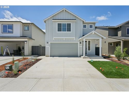 2038 Nw 18th Ave, Battle Ground, WA, 98604-7016 | Card Image