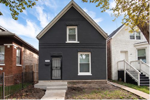 8729 S Carpenter St, Chicago, IL, 60620-3442 | Card Image