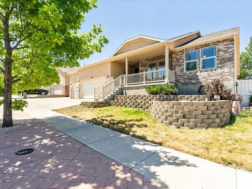 8262 S Pin Oak Dr, West Jordan, UT, 84081-1812 | Card Image