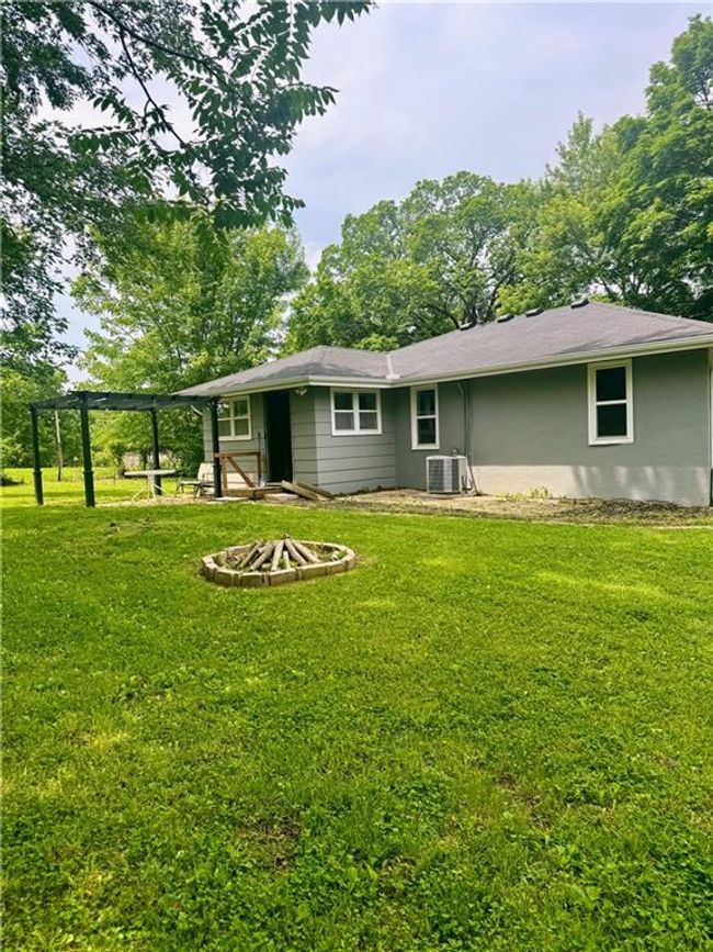 908 N 8 Th St, House other with 3 bedrooms, 1 bathrooms and null parking in Lansing KS | Image 24