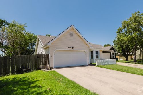 9800 E Boston Cir, Wichita, KS, 67207-4030 | Card Image