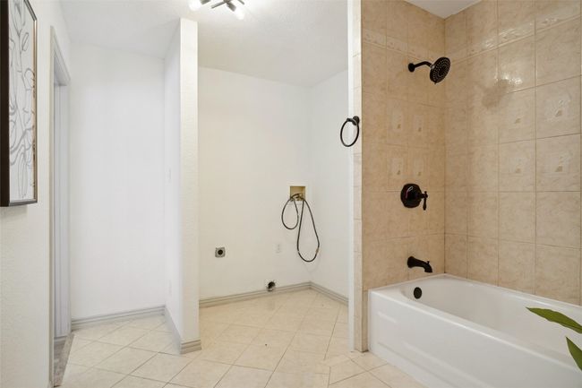 636 W Cedar St, House other with 5 bedrooms, 2 bathrooms and null parking in Hurst TX | Image 22