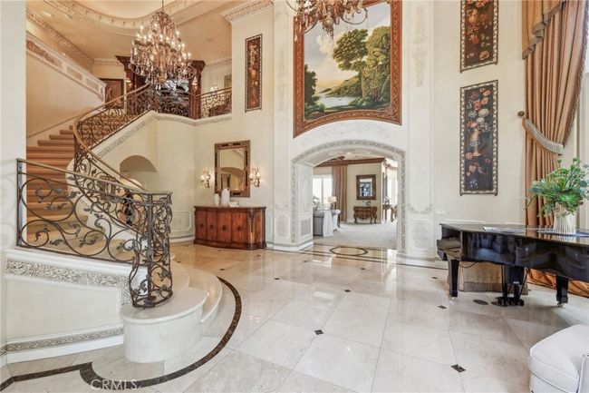 Magnificent entry! | Image 7