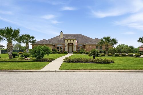 8710 King Ranch Dr, Corpus Christi, TX, 78414-6356 | Card Image