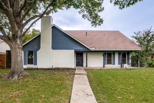 717 Torrance Dr, Garland, TX, 75040-3418 | Card Image