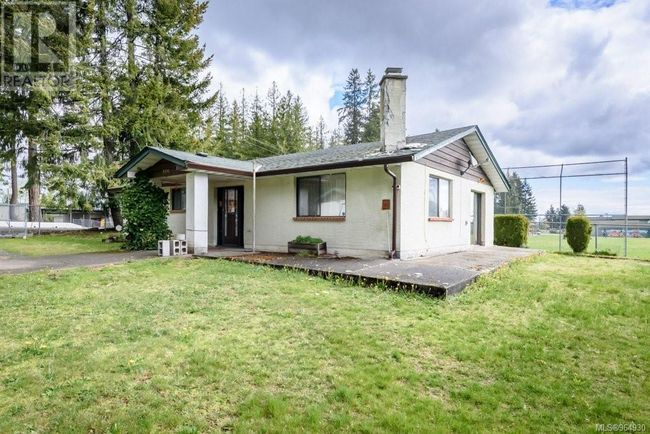 3330 Egremont Rd, House other with 3 bedrooms, 1 bathrooms and 2 parking in Cumberland BC | Image 4