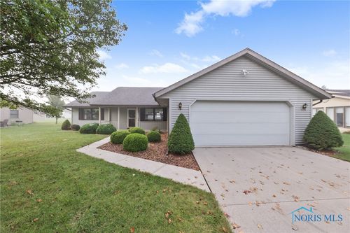 411 Clover Ln, Archbold, OH, 43502-3218 | Card Image