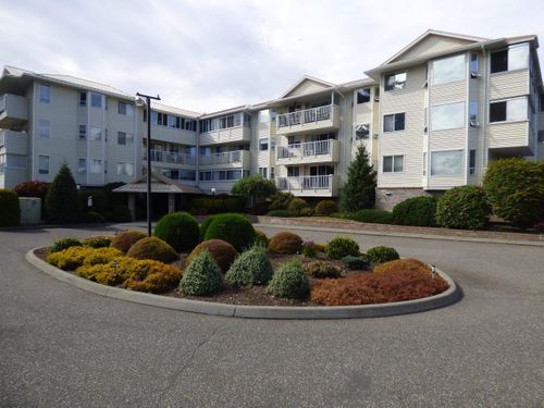 208-8725 Elm Dr, Chilliwack, BC, V2P4Y3 | Card Image