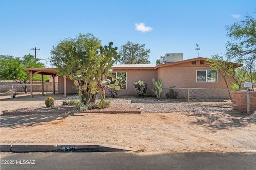 806 N Arcadia Avenue, Tucson, AZ, 85711 | Card Image