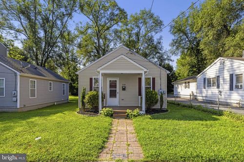 220 E 2nd Ave, RANSON, WV, 25438-1636 | Card Image