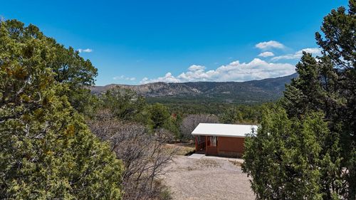 61 Rincon Rd, Regina, NM, 87046 | Card Image