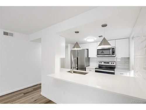 h3-6400 S Dayton St, Greenwood Village, CO, 80111-5502 | Card Image