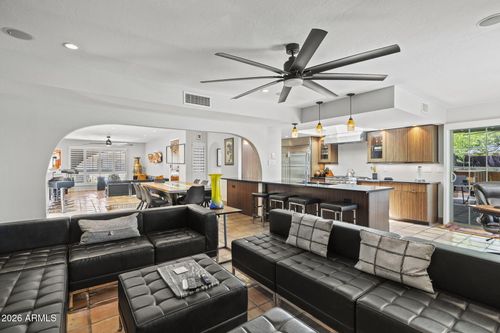 4002 E Alan Ln, Phoenix, AZ, 85028-4113 | Card Image