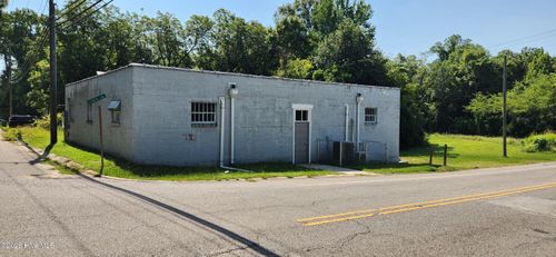 230 N Gill Street, Laurinburg, NC, 28352 | Card Image