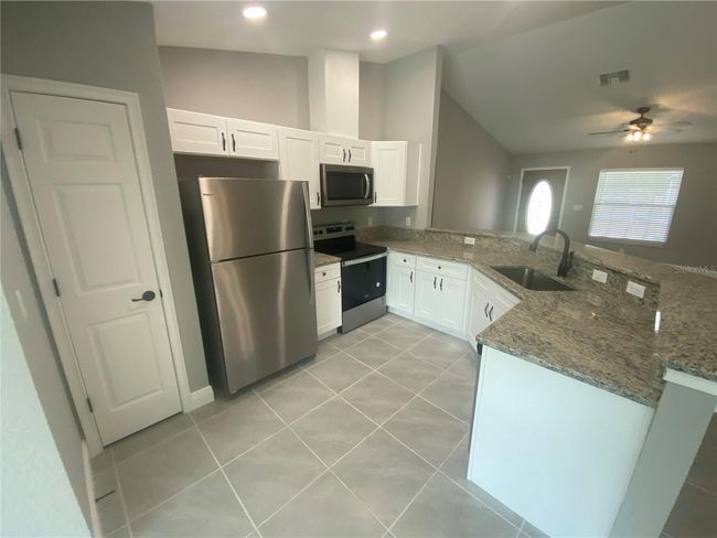 8446 Se 156 Th St, House other with 3 bedrooms, 2 bathrooms and null parking in Summerfield FL | Image 5