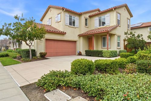 237 W Moraga St, Mountain House, CA, 95391-1185 | Card Image