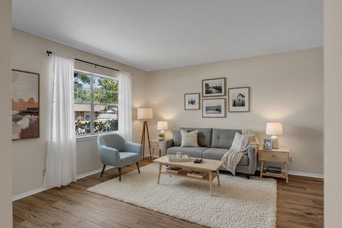 804 Natchez Ave, Bedford, TX, 76022-7636 | Card Image