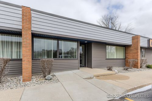 4260 Plainfield Ave Ne, Grand Rapids, MI, 49525-1629 | Card Image