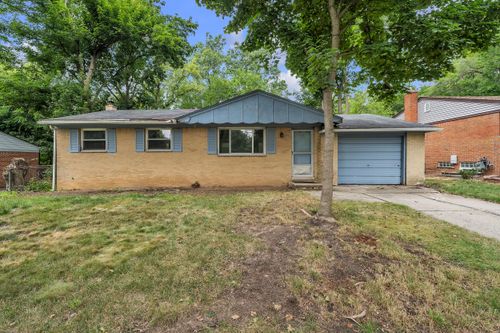 2267 Pontiac Trl, Ann Arbor, MI, 48105-1224 | Card Image