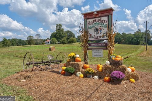 1051 Meadow Ln, madison, GA, 30650-3724 | Card Image