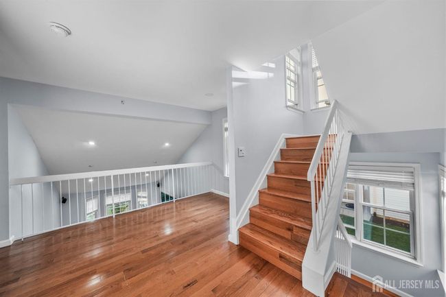 215 Nebula Rd, Townhouse with 3 bedrooms, 4 bathrooms and null parking in Piscataway NJ | Image 25