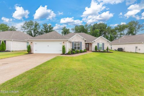 54 Golden Brooke Dr, Jackson, TN, 38305-6933 | Card Image