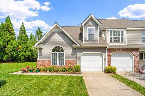 320 Robyns Glen Cir, Greensboro, NC, 27409-7600 | Card Image