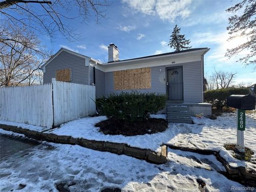 2480 Outer Dr, Detroit, MI, 48234-2055 | Card Image