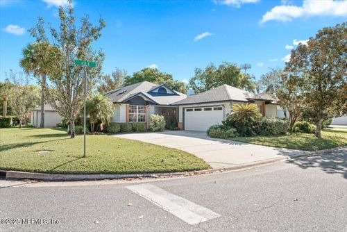 1193 Linkside Ct E, Atlantic Beach, FL, 32233-4332 | Card Image