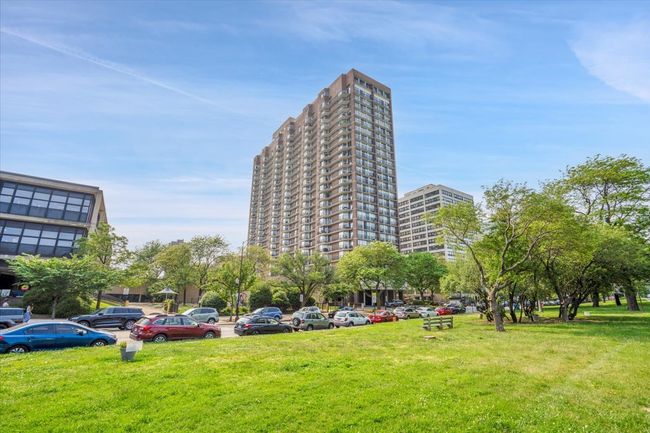 APT-11L - 4170 N Marine Dr, Condo with 2 bedrooms, 2 bathrooms and null parking in Chicago IL | Image 5